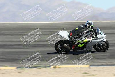 media/May-10-2025-Race Pace (Sat) [[db32fef2da]]/Vested/3-Bowl Set 1 (9am)/